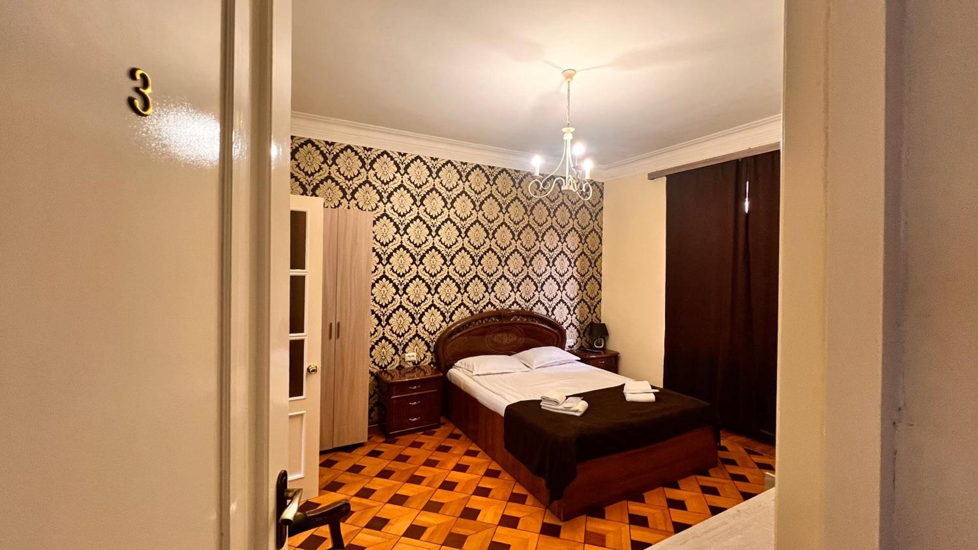 Elross Hotel เยเรวาน ภายนอก รูปภาพ